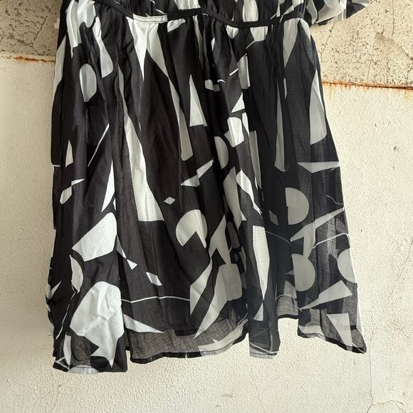 NWT Puff Sleeve Black and White Abstract Mini Dress Passion Fusion Size L - Picture 2 of 10